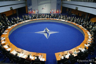 Украина снова попросилась в НАТО